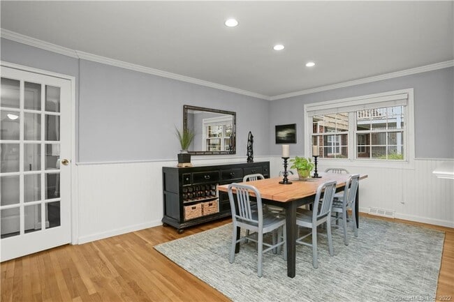 Building Photo - 245 Unquowa Rd