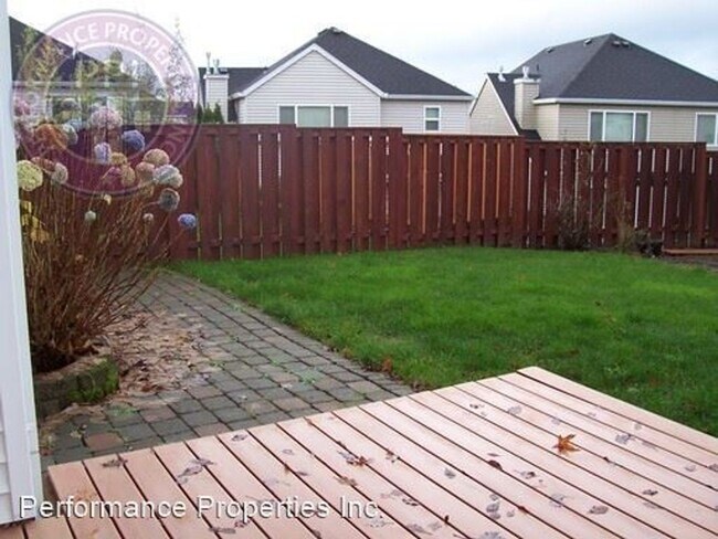 Building Photo - Bethany - Central Air, modern   Pet Friendly, Near Intel/Nike, Excellent Schools