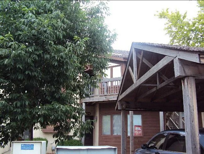 Building Photo - 4831 Horton St