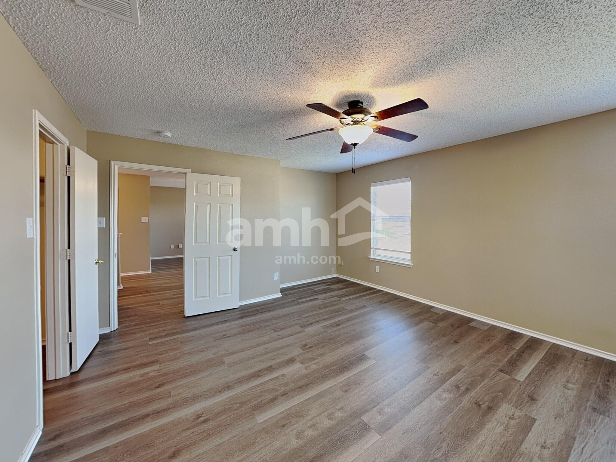 Building Photo - 321 Quail Run Rd