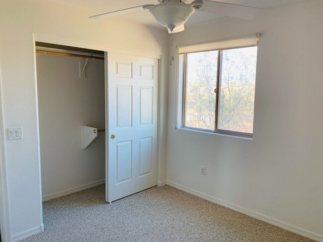 Building Photo - Rancho Sahuarita 4 bedroom 3 bath 2 story Home