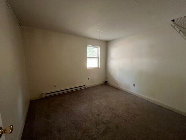 Building Photo - 127 &amp; 127 1/2 N Penn St