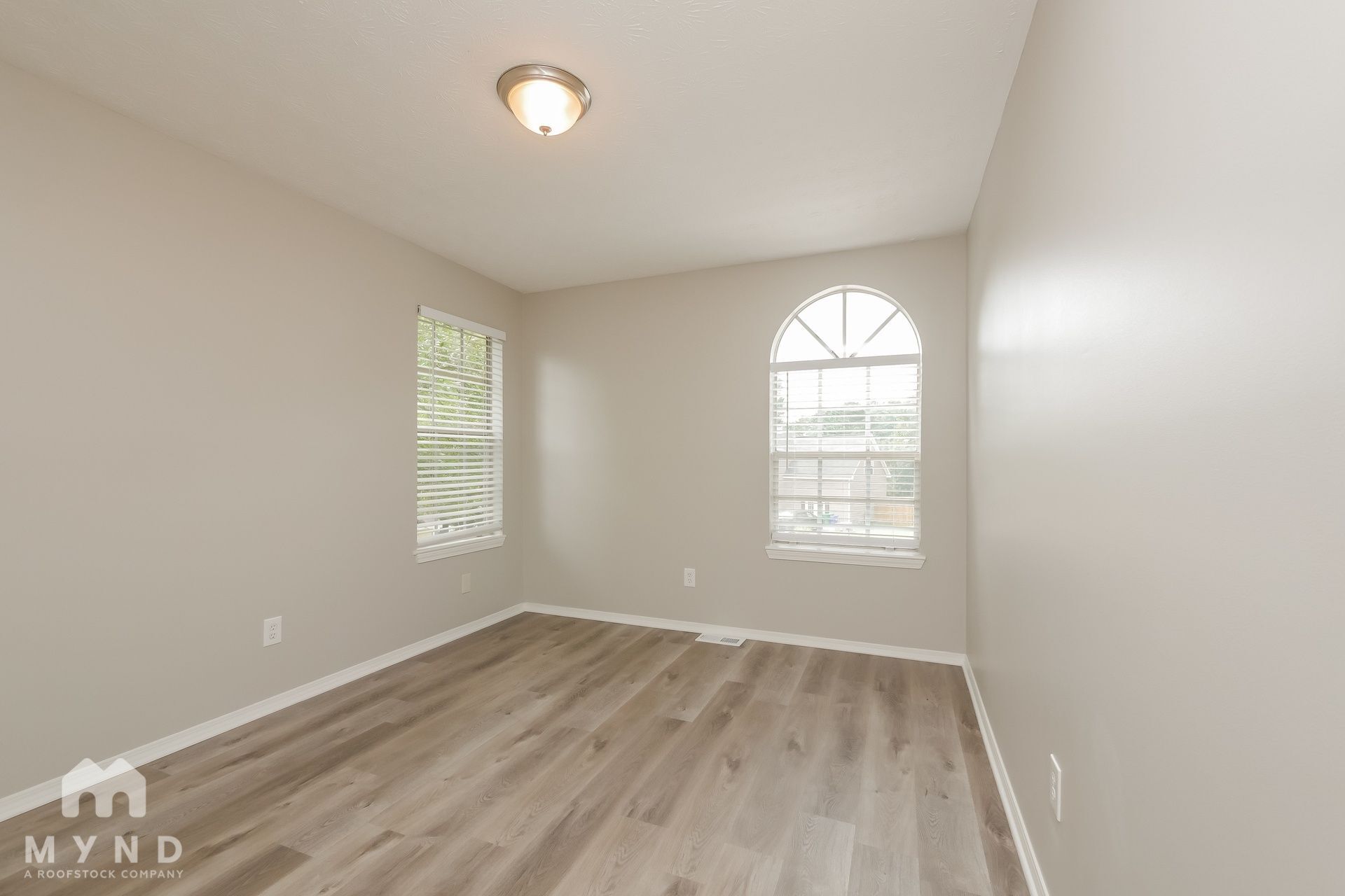 Building Photo - 2933 Riverwalk Cove