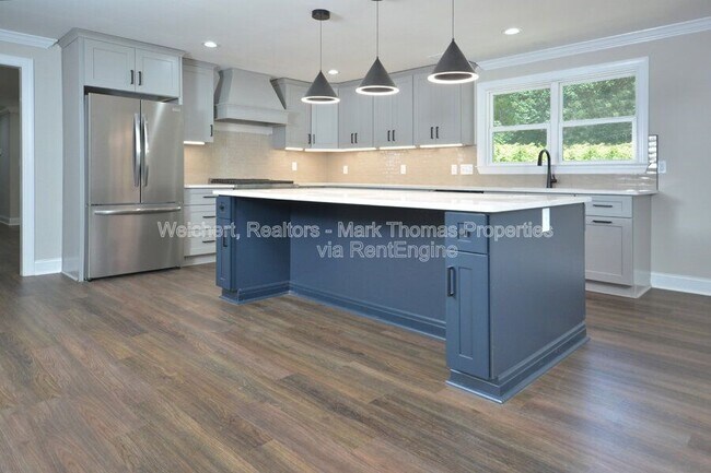 Building Photo - 1705 Mason Rd