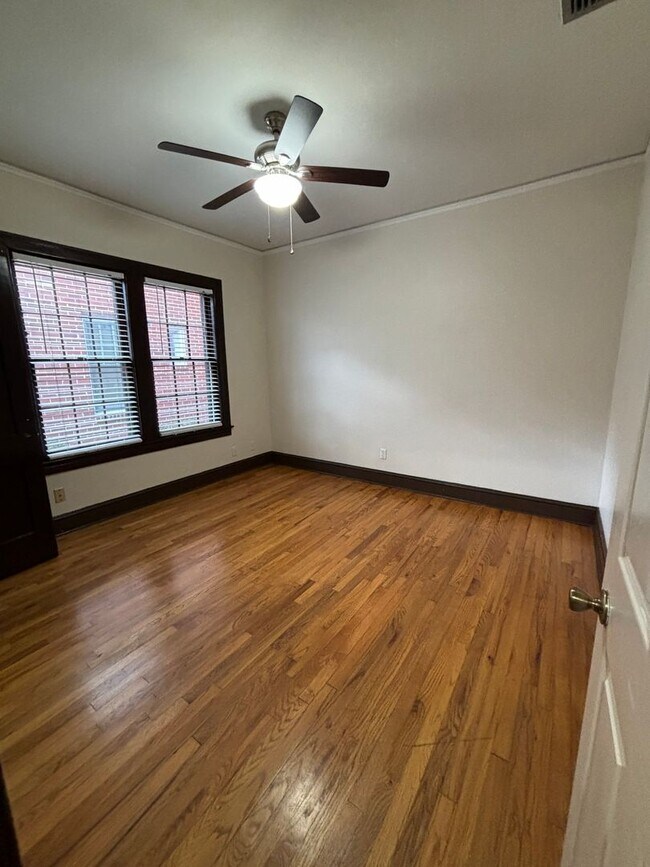 Building Photo - FALL 2026!!! Historic Woodbury Row 4 Bedro...