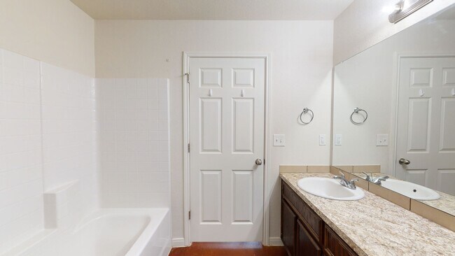 Building Photo - ALL STAINED CONCRETE FLOORING DUPLEX IN HA...