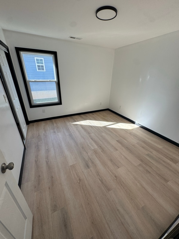 Building Photo - 1015 Glezen St