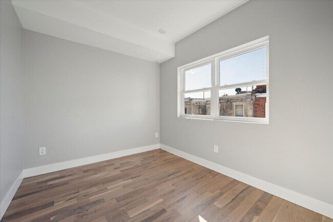 Building Photo - 5412 Delancey St