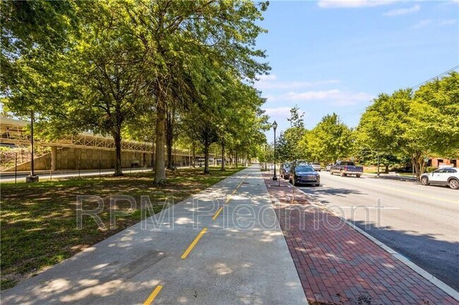 Building Photo - 5300 Peachtree Rd