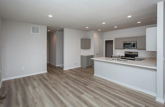 Building Photo - TONS OF LIVING SPACE!! 3 Bedrooms and 3 Bathrooms in Carlisle!