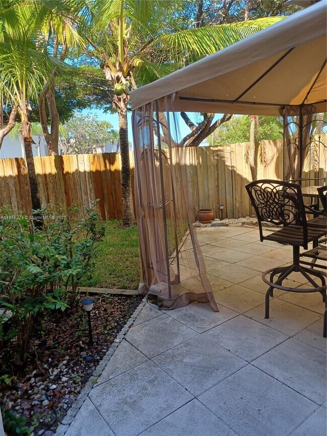 Primary Photo - 14379 SW 120th Ct