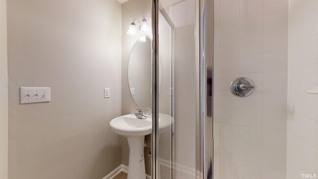 Building Photo - 113 Darley Dale Loop - Bev Roberts Rentals...