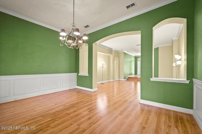 Building Photo - 1028 Meadow View Ln