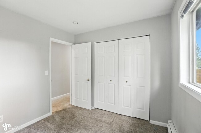 Building Photo - 2 bed 1 bath home