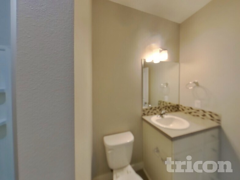 Building Photo - 19110 105th Ave Ct E