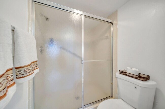 Building Photo - 9485 N Belfort Cir