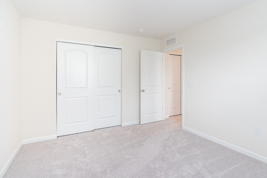 Building Photo - 205 Whitetail Trl