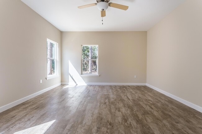 Building Photo - 343 Indian Woman Rd