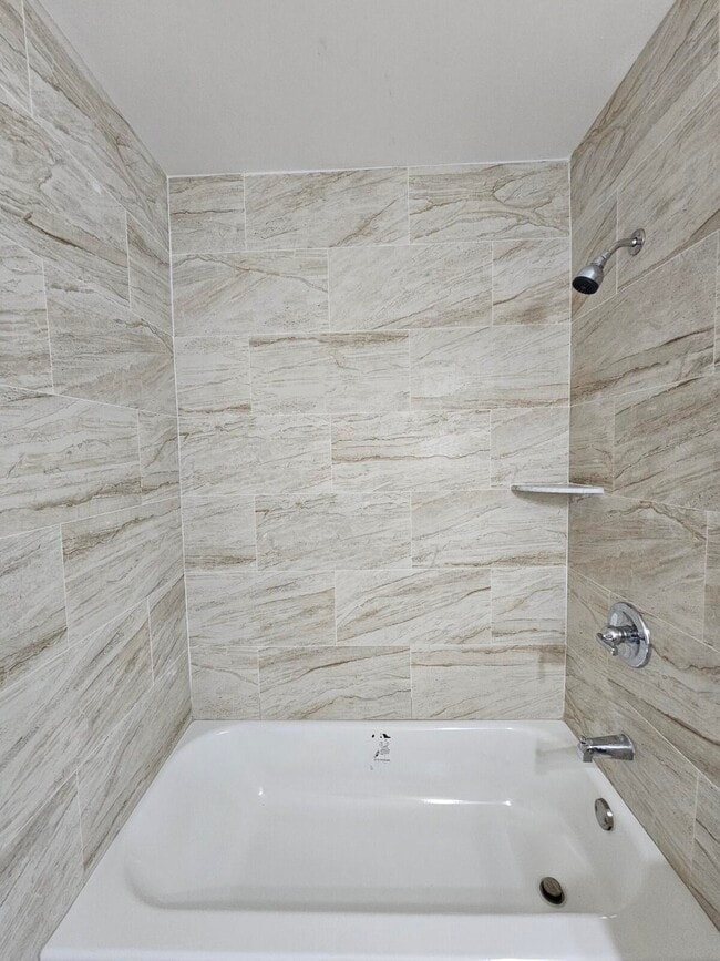 Building Photo - 4787 Orleans Ct