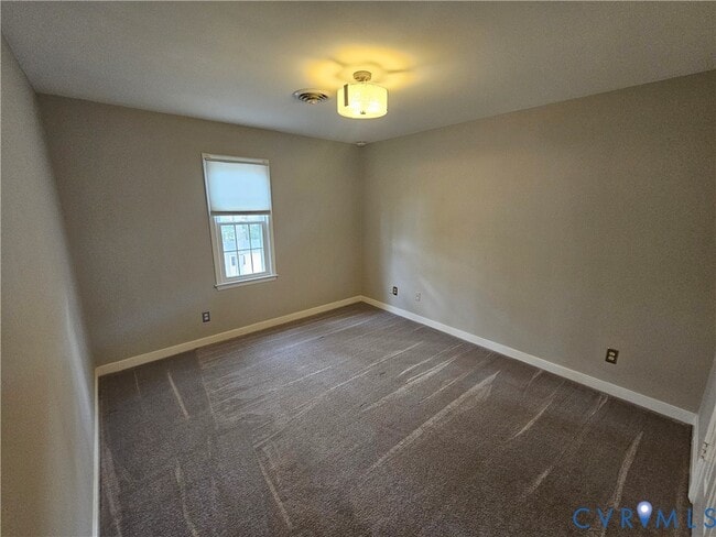 Building Photo - 517 Pleasanthill Dr