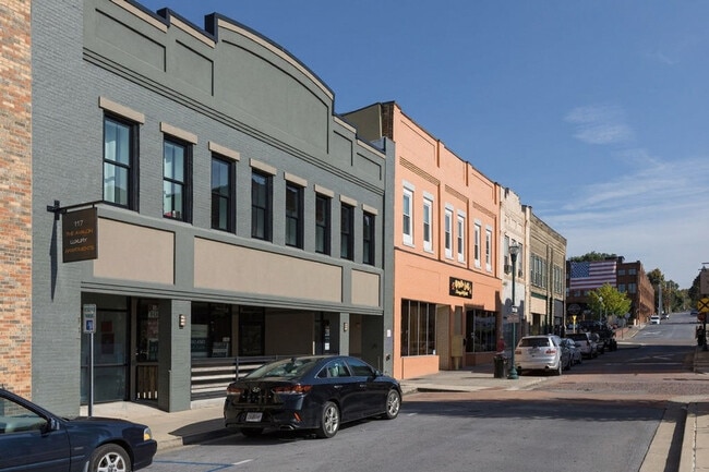 Building Photo - 117 Spring St