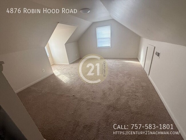 Building Photo - 4876 Robin Hood Rd