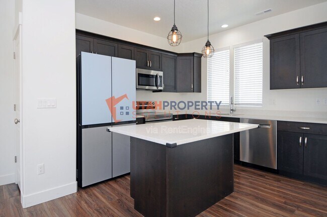 Building Photo - 11219 Clear Blue Dr