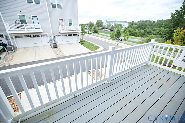 Building Photo - 11190 Winding Brook Terrace Dr