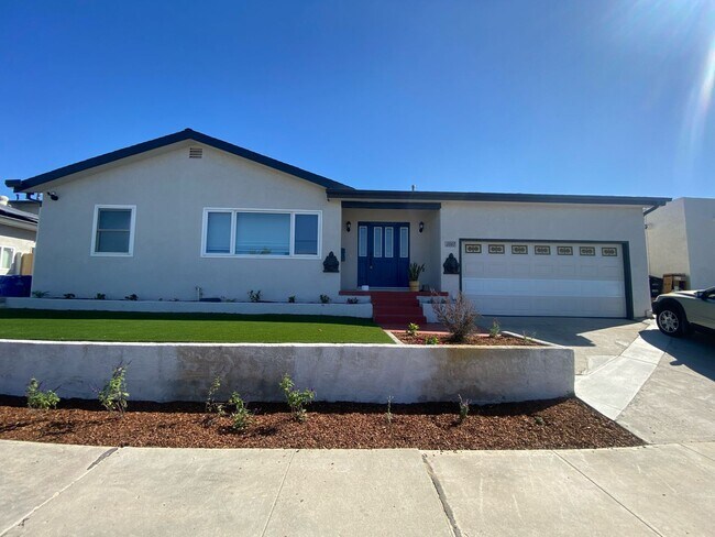 Primary Photo - 5BD/2BA, Close to Campus!