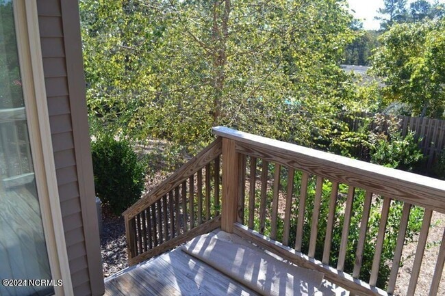 Building Photo - 128 Cypress Cir