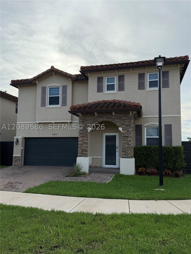 Building Photo - 23602 SW 115 Ct