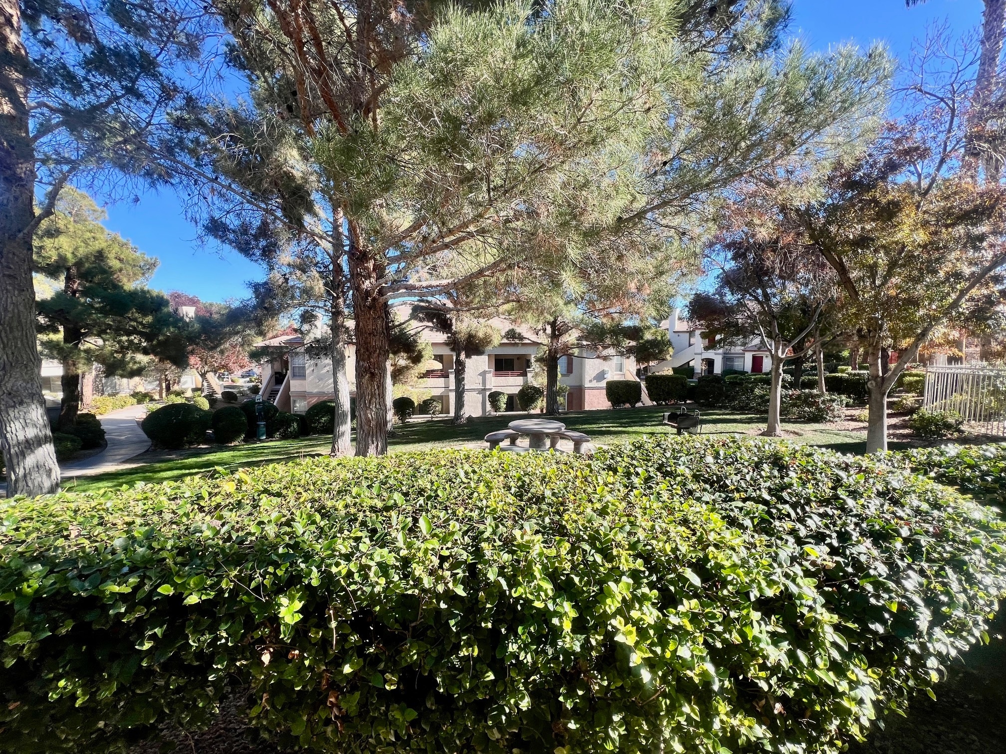 Building Photo - 1604 Queen Victoria St