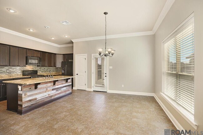 Building Photo - 16290 Timberstone Dr