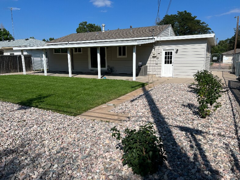 Building Photo - 2525 14th Ave Ct