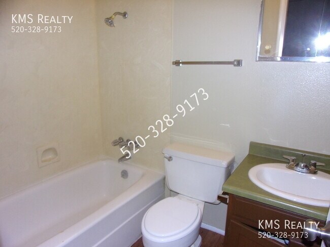 Building Photo - 6609 East Calle Alegria