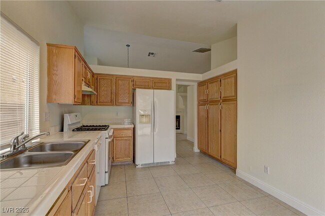 Building Photo - 4404 Wild Honey Ct