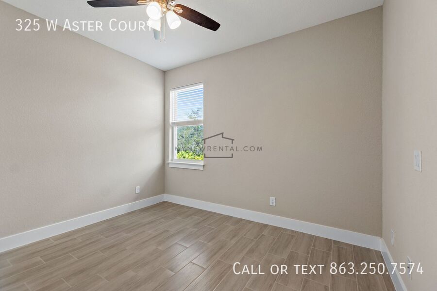 Building Photo - 325 W Aster Ct