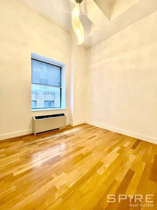 Building Photo - 1 bedroom in New York NY 10038