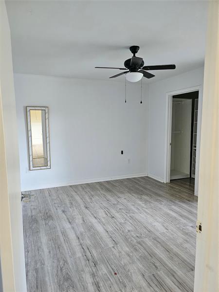 Building Photo - 4831 Via Palm Lakes