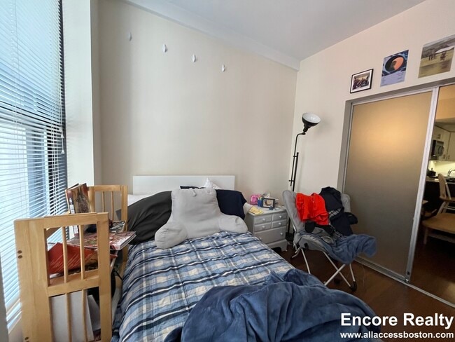 Building Photo - 8 Winter St