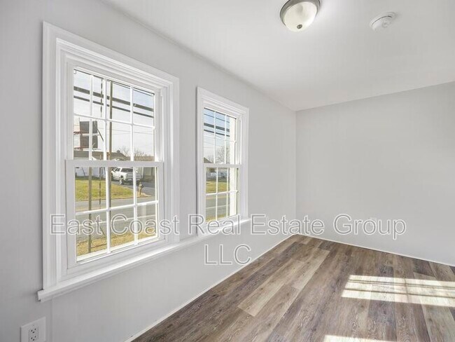 Building Photo - 528 Hack Wilson Way