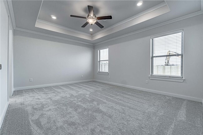 Building Photo - 219 S Geranium Ln