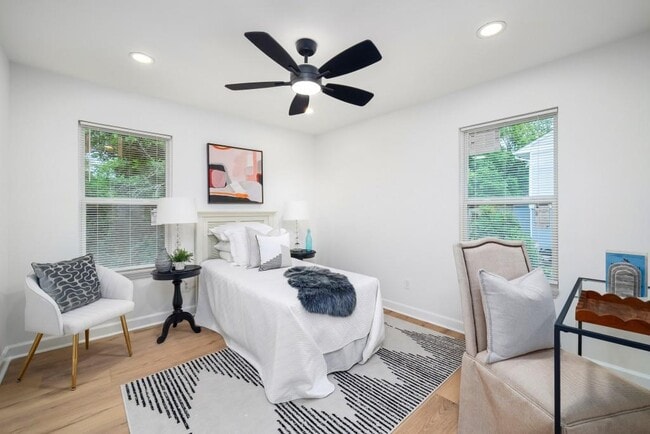 Building Photo - 2028 Hilburn Dr SE