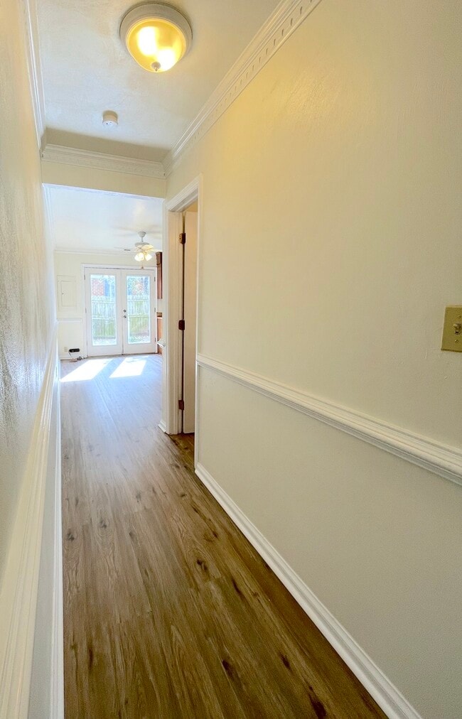 Building Photo - 5523 Gates Landing Rd