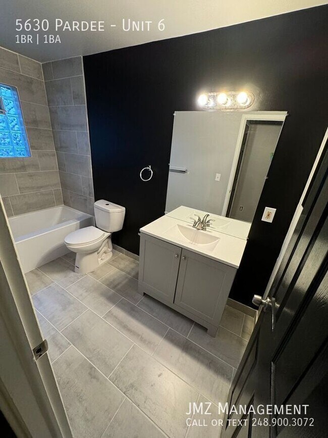 Building Photo - 5630 Pardee-Unit 6