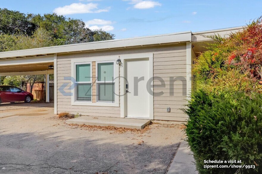 Building Photo - Unit B
