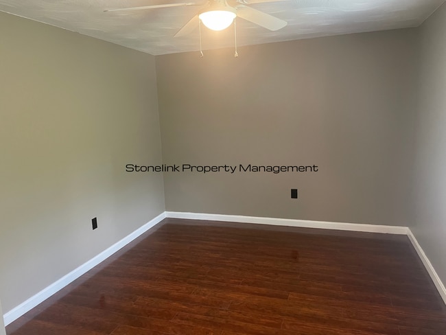 Building Photo - Fully Renovated Condo For Rent in Burrillv...