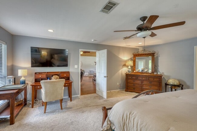 Building Photo - 303 Granite Shoals Ln