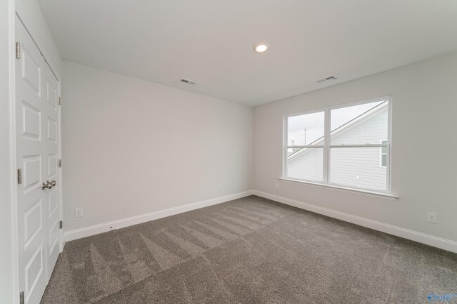 Building Photo - 408 Summit Lakes Dr