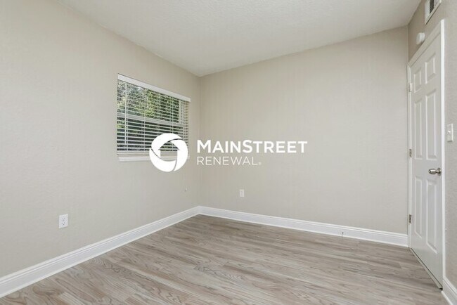 Building Photo - 3 Bedroom Pet-Friendly Home in Apopka, FL with Main Street Renewal
